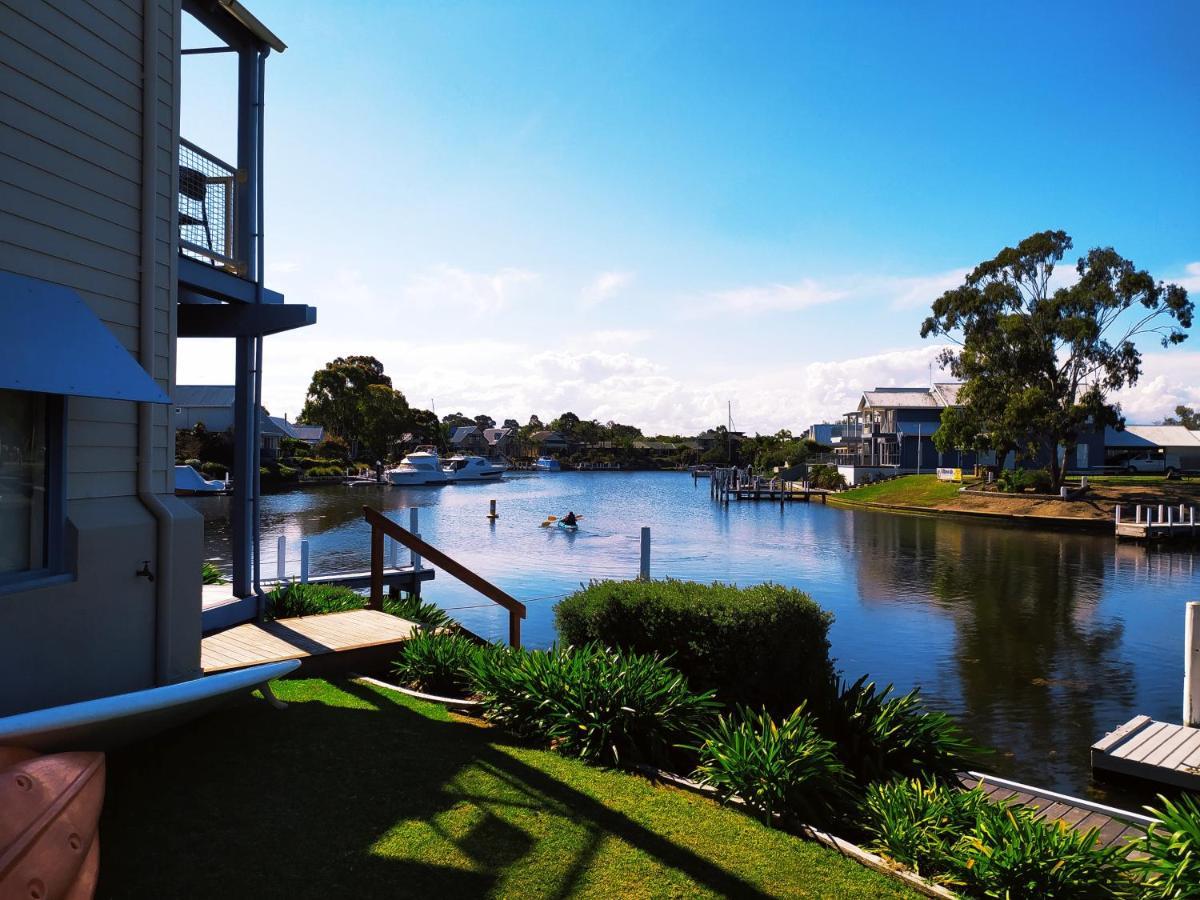 Captains Cove 1St Floor Spa Luxury Apartments - Free Netflix Paynesville Exteriör bild
